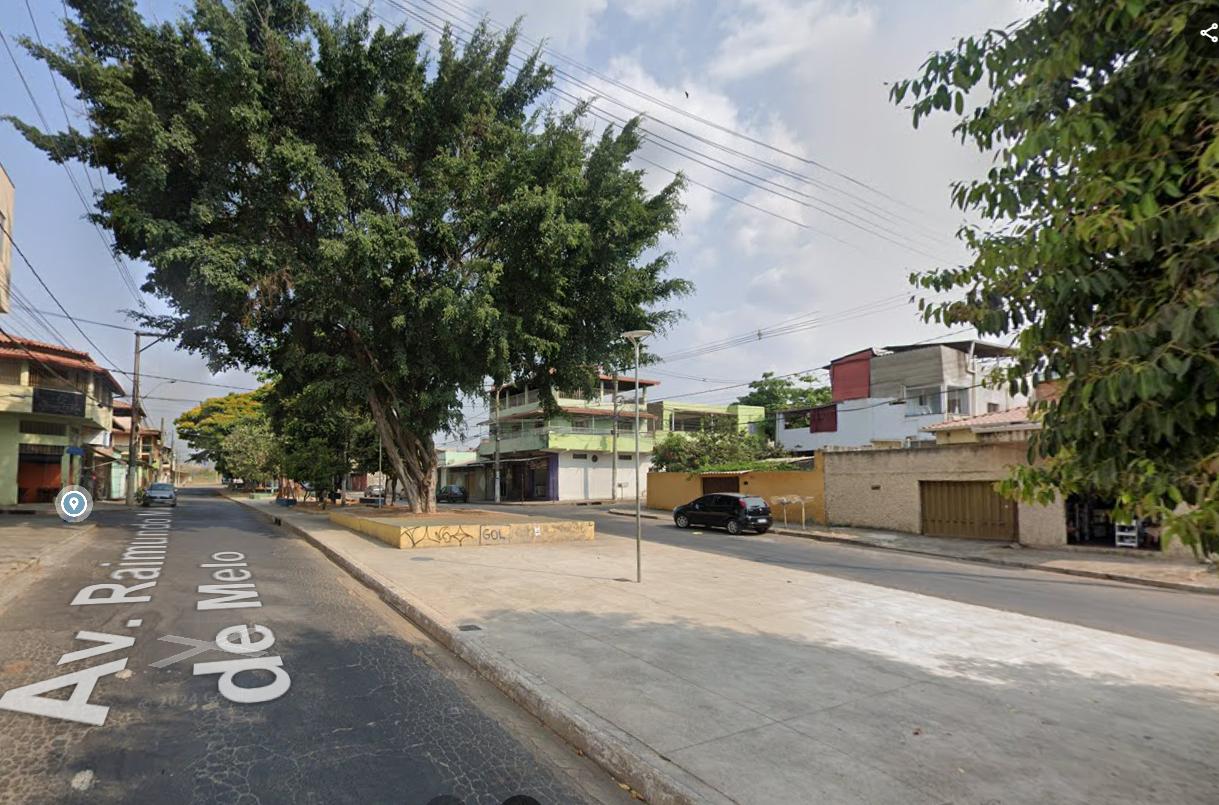 Praça Paulo Camilo